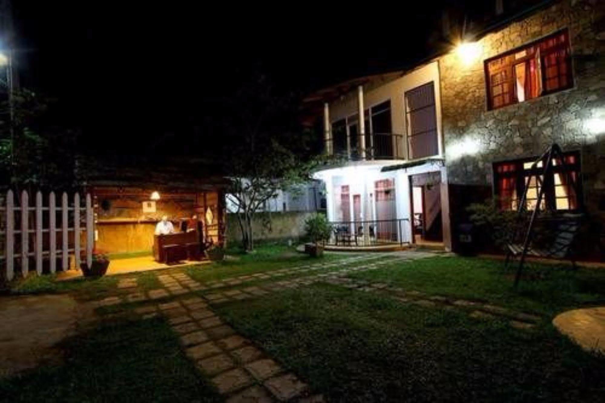 Ella Rock House Hotel Екстериор снимка